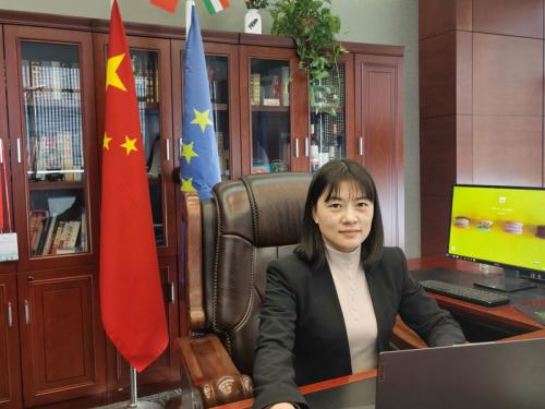 公司領(lǐng)導應(yīng)邀參加線上簽約并發(fā)言