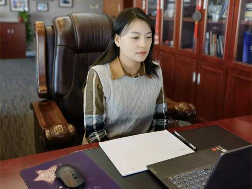 集團領(lǐng)導應(yīng)邀參加全國電商行指委《高職跨境電子商務(wù)專業(yè)職業(yè)分析會》